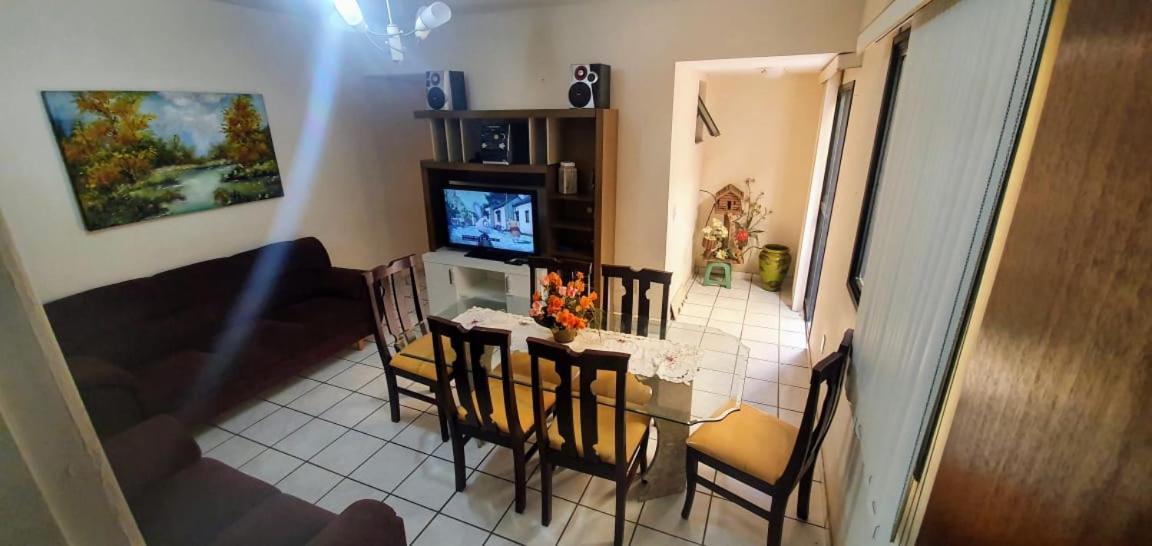 Апартаменты Aconchegante 2 Quartos Com Wifi + 1 Quarto Menor Гуарапари Экстерьер фото